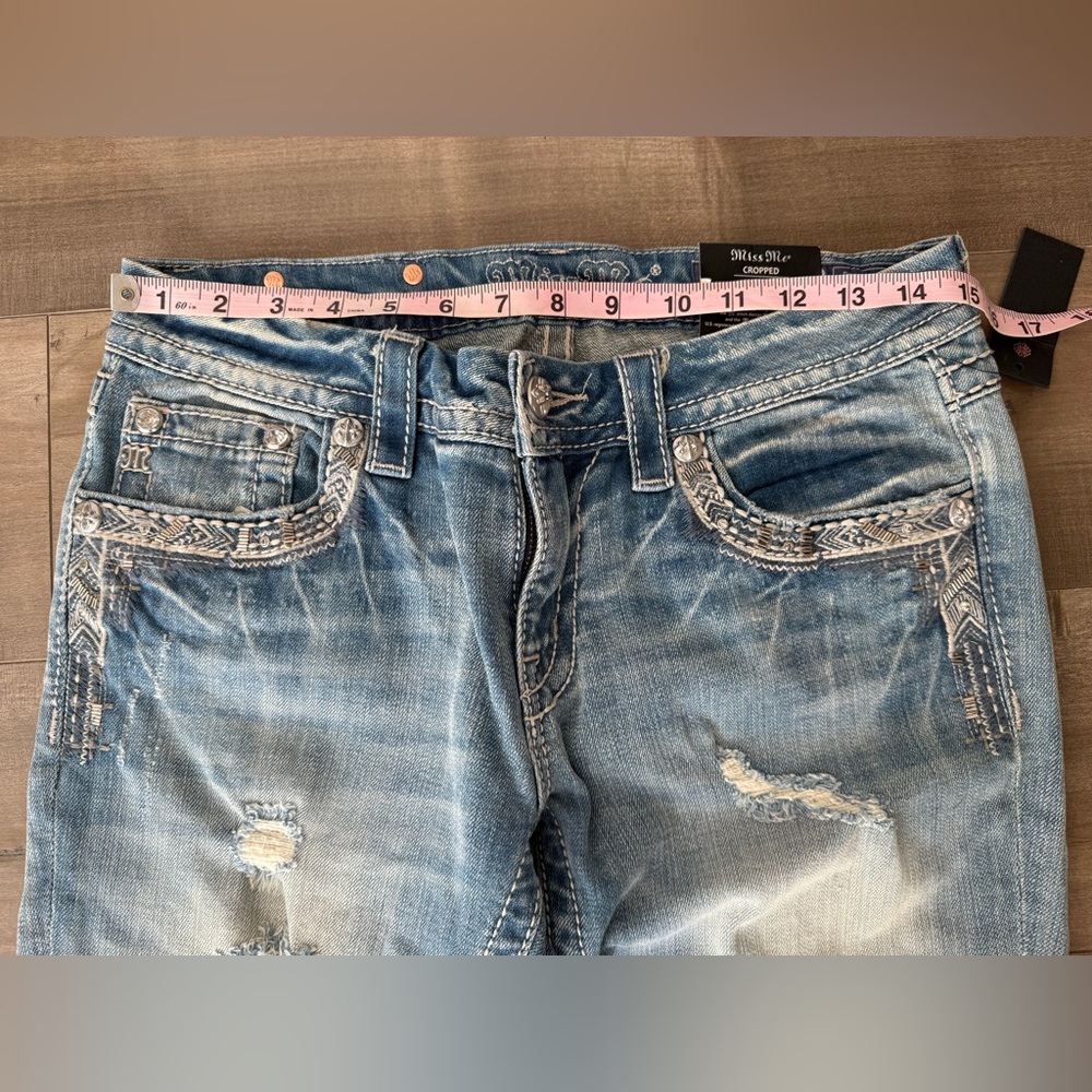 NEW Miss Me Signature‎ Cropped Jeans Women 29 Light JE8089C Stitch Aztec Pocket - Picture 8 of 10
